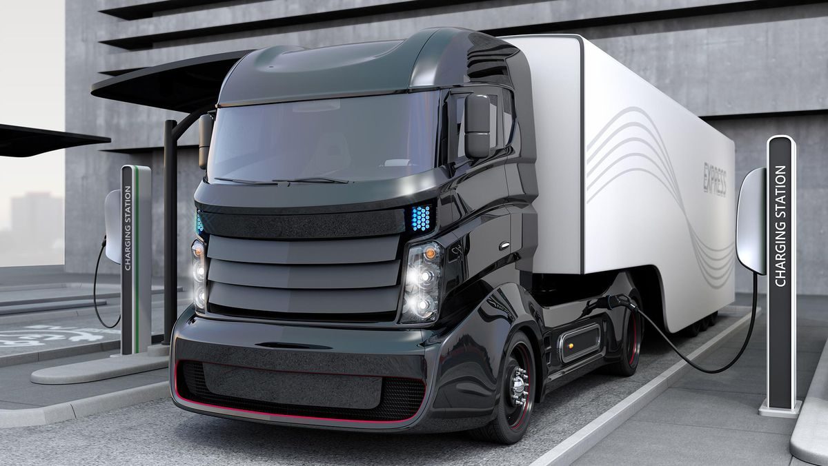 California Accelerates Clean Transportation Policy, Targeting 500,000 Electric Trucks By 2040